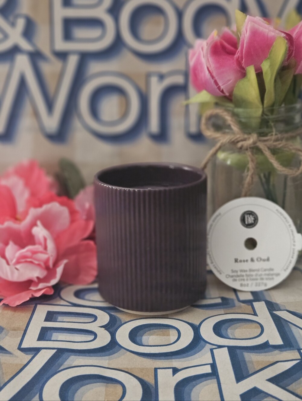 NWT Bath and Body Works Rose & Oud Single Wick Candle in Ceramic Jar - Purple - Picture 4 of 5